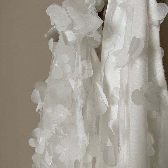 NEW! White Floral dress New York and company featured brand, Lena, 3D flowers. - Picture 9 of 13